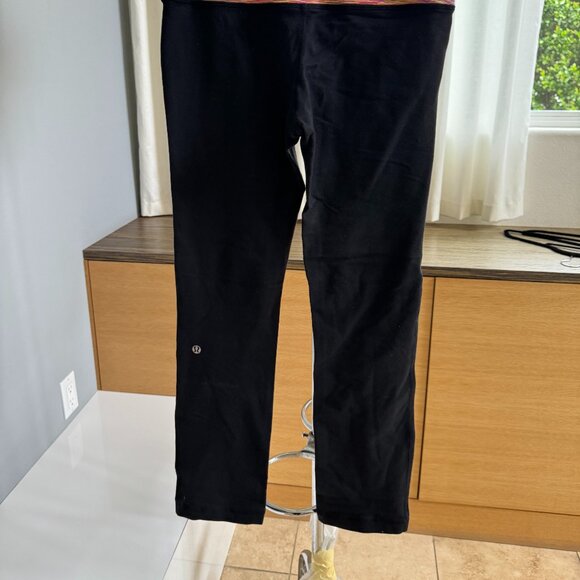LuLuLemon Leggings with a rainbow waist - Picture 5 of 8